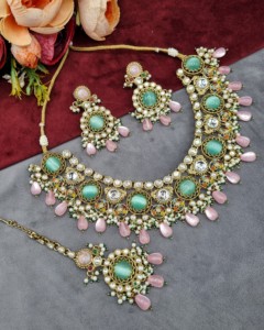 Round Uncut Stone Kundan Necklace With Matching Earring And Mangtika Designer Fashion Antique Gold Plated <b>Jewellery</b> Manufacturer - Product Image 4