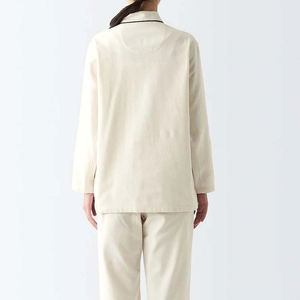 ชุดนอนผ้าฝ้ายคลาสสิกสำหรับผู้หญิง ชุดนอนสองชิ้น ชุดนอนหรูหรา สวมใส่สบาย ชุดลำลอง รับผลิตแบบ OEM ขายส่งจากโรงงาน - Product Image 5