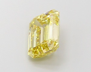 Diamant synthétique CVD de laboratoire 1,60 ct Jaune Fantaisie Taille Émeraude VVS2 EX Poli, Diamant en vrac, Vente en gros d'usine pour Bijouterie - Product Image 3