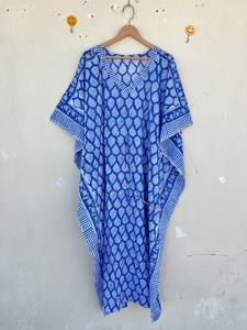 Chemises de nuit d'été pour femmes en coton 100% avec imprimé numérique de dessins animés, style kimono, faites à la main, ODM, col en V, taille élastique, longueur pleine, longueur genou - Product Image 2