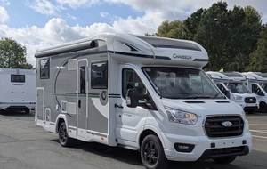 Autos de lujo impecables y limpios en venta, con la nueva línea Etape de alta calidad y batería de litio de 172AH gratuita. - Product Image 5