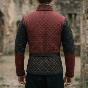 Gambeson matelassé bicolore médiéval personnalisé en coton rembourré pour homme – Manteau doublet robuste pour entraînement LARP et reconstitution historique - Product Image 2