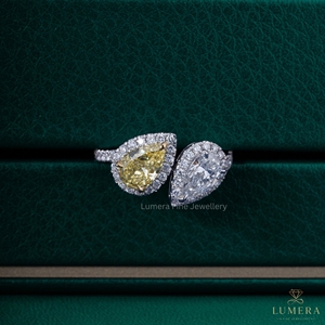 แหวนหมั้นเพชรทอยเน็ทเมอิสีเหลืองและสีขาวลูกแพร์คู่สีทองขาว18K สำหรับผู้หญิง - Product Image 2