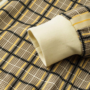 Ensemble de survêtements d'hiver pour hommes avec logo personnalisé imprimé, de haute qualité, 100% coton, écologique, respirant, léger, en polaire - Product Image 3