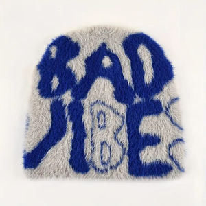 Gorros de punto y crochet al por mayor, con logotipo personalizado, para invierno, suaves, cómodos y elegantes. - Product Image 1