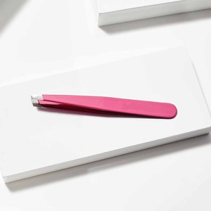 Pinzas para cejas de acero inoxidable con punta inclinada, color rosa neón, pinzas de extensión con logo personalizado - Product Image 2