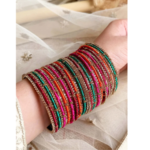 สร้อยข้อมือประดับเพชรพลอยสีทองพร้อมหินสีชมพูและจี้คริสตัล เครื่องประดับแฟชั่นสำหรับผู้หญิง - Product Image 5