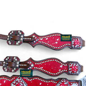 Conjunto de cuello de pecho y cabeza de cuero metálico rojo: tachuela occidental de piel de vaca argentina - Product Image 2