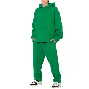 Conjuntos Deportivos de Alta Calidad con Logotipo Reflectante Personalizado, Pantalones Deportivos, Trajes Deportivos para Hombre y Mujer - Product Image 4