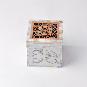 เตาเผากำยานลายเปลือกหอยแบบตะแกรง ดีไซน์ศาสนาอิสลาม พร้อมเตาเผากำยานลายดอกไม้และวัสดุ MOP - Product Image 4