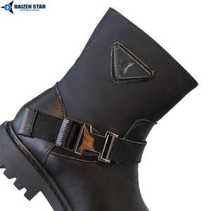 Bottes d'école noires pour garçons et filles fabriquées en usine, confortables et durables - Product Image 2
