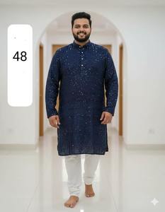 Ensemble Kurta Pajama Chikankari ethnique gujarati pour homme, qualité export, confortable, idéal pour les fêtes et les festivals, disponible à la vente. - Product Image 1