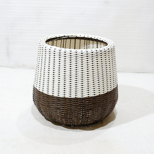 New Design Minimalist <b>Plastic</b> Wicker Round Planter Hand Carved Two-tone Woven Durable Eco-Friendly Garden <b>Plant</b> Flower - Product Image 4
