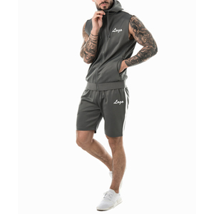 Ensemble gilet sans manches à capuche gris et short pour homme, couleur unie, respirant, en polyester, tenue décontractée d'été - Product Image 4