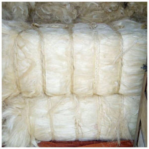 เส้นใยไซซอลธรรมชาติ 100% คละสี สำหรับเติมกล่องของขวัญเทศกาล ขายส่ง - Product Image 1