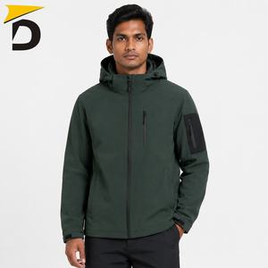 Chaqueta Deportiva Premium para Hombre con Capucha, Tejido Softshell, Ofrece Movimiento Cómodo, Ligera, Cálida y Resistente a la Intemperie - Product Image 1