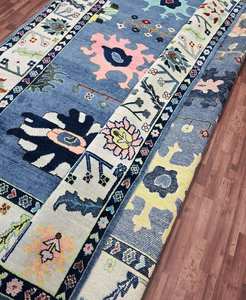 Achetez des tapis et des carpettes noués à la main en ligne en Inde |    Tissu d'ameublement en laine à motif abstrait, 1 pièce, écologique et adapté aux animaux domestiques | - Product Image 3