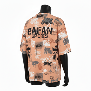 เสื้อยืดทรงบ็อกซี่ผ้าฝ้ายหนาน้ำหนักมากสำหรับผู้ชาย สีเบจ พิมพ์ลายทั่วตัว โลโก้พัฟ สไตล์สตรีทแวร์ ทรงหลวม 100% ผ้าฝ้าย พิมพ์ลาย - Product Image 5