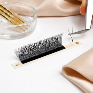 ขนตาปลอม YY รุ่น Lashya ความหนา 0.05/0.07 ให้ลุคธรรมชาติ สำหรับช่างต่อขนตาแบบมืออาชีพ - Product Image 1