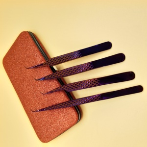 Pinzas Profesionales de Precisión Antimagnéticas y Antiestáticas de Acero Inoxidable con Punta Serrada de 10 mm para Extensión de Pestañas Postizas - Product Image 2