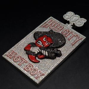 จี้ฮิปฮอปเงินแท้ 925 ชุบทอง 10K ประดับเพชรโมอิสซาไนต์แท้ ดีไซน์แบบ Iced Out สำหรับผู้ชาย พร้อมสร้อยคอแบบ 3D ชุบทอง - Product Image 4