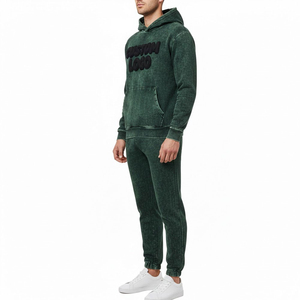 Chándal de hombre personalizado con capucha, verde oscuro, lavado ácido, transpirable, ecológico, informal, de invierno, de forro polar grueso, acolchado y con bordado. - Product Image 3