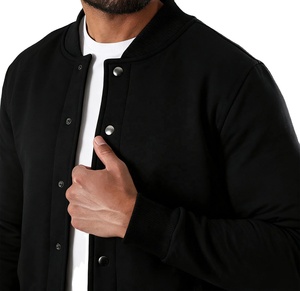 เสื้อแจ็คเก็ตวาร์ซิตี้ผู้ชายคุณภาพพรีเมียม กันน้ำ ผ้าถัก แขนหนัง แต่งขนเฟลซ สไตล์ไฮสตรีท สำหรับฤดูหนาว ขายส่ง - Product Image 4