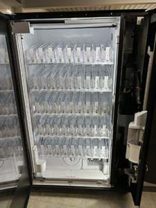 Máquina Expendedora Usada Bemax 4 45 con Selección Completa, en Funcionamiento, NAYAX + Mecanismo de Monedas, LCD, Compresor Cuadrado, Sistema POS - Product Image 5