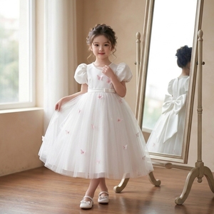 Vestido de niña de las flores Grace Ivory con cuello de perlas, mangas abullonadas, mariposas 3D hechas a mano, vestido de satén hasta la rodilla, estilo princesa para boda - Product Image 5