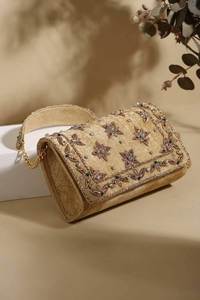 Sac à bandoulière brodé et perlé de qualité supérieure pour femme, avec des broderies élégantes pour les soirées - Product Image 6