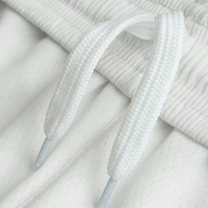 Ensemble de maillot de basket-ball unisexe blanc à manches courtes, col en V, séchage rapide, respirant, en polyester, avec short à cordon de serrage et taille élastique - Product Image 2