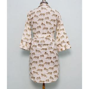 เสื้อเชิ้ตยาวสไตล์กิโมโนสำหรับผู้หญิง ผ้าฝ้ายแท้ 100% ลายสัตว์ เปิดด้านหน้า คอวี แขน 3/4 ทรงเข้ารูป ติดกระดุม - Product Image 6