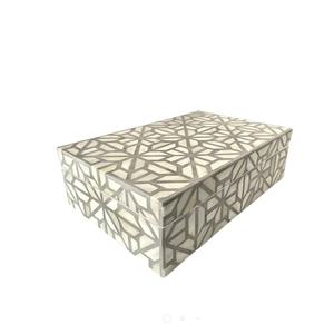 LAMETIERARTZ Coffret Rectangulaire Fait Main en Os Indien Noir Incrusté Modèle LMA952 Nouvelle Gamme pour l'ameublement de la maison au Qatar et à Dubaï - Product Image 4