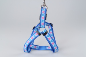 Harnais pour animaux de compagnie OEM/ODM, motif floral superposé tendance, nylon multicouche, résistant à l'eau, bande réfléchissante de sécurité - Product Image 3
