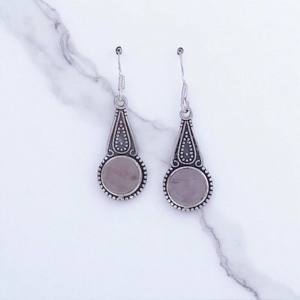 ต่างหูทรงกลมประดับเทอร์ควอยซ์และมูนสโตน ดีไซน์แบบห้อยระย้า ตัวเรือนเงินแท้ 925 ราคาขายส่ง เครื่องประดับเงิน - Product Image 2