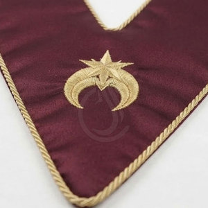 Nouvel Arrivage Collier Maçonnique en Soie Léger au Design Simple Personnalisable pour Tenues Formelles, Cérémonies, Événements, Réunions et Jours Spéciaux - Product Image 5