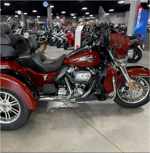¡OFERTA ESPECIAL! Nueva Motocicleta Tri Glide Ultra Touring 2026 de 1000-1500cc, >80km/h, Fabricada en EE. UU. ¡Cómoda para Conducir Ahora! - Product Image 1