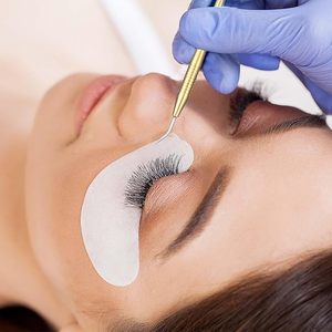 Outils de rehaussement de cils : Peigne séparateur personnalisé pour application précise des cils - Product Image 6