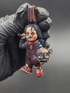 Colgante de Lujo de Plata 925 con Diseño 3D de Muñeco Chucky Esculpido, Estilo Hip Hop Rapper, con Moissanita VVS Personalizada, Bañado en Rodio/Oro, Regalos - Product Image 2