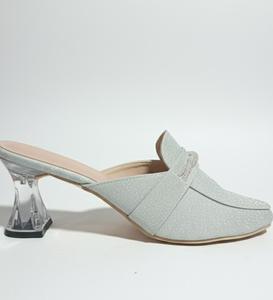 Mules Elegantes de Mujer en Color Lila Brillante con Punta en Pico |   Elegantes Tacones de Bloque Transparentes con Punta Ancha de 1-2 Pulgadas |   Sandalias de Lujo para Fiestas - Product Image 3