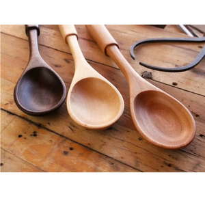 ช้อนไม้แกะสลักด้วยมือ ช้อนเสิร์ฟขนาดเล็กน่ารักๆ อุปกรณ์ทำมือสไตล์เรสติก และไอเดียของขวัญสุดพิเศษ - Product Image 1