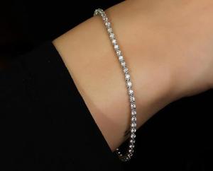 Bracelet tennis moderne en moissanite, taille brillant rond, bijou élégant pour les fêtes, les mariages et le quotidien - Product Image 4