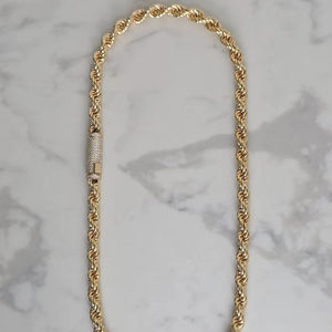 Collar de Cadena de Cuerda de Plata de Ley 925 de 8 mm con Diseño de Cruz Chapado en Oro de 14K y Moissanita - Estilo Italiano, Regalo Perfecto - Product Image 1