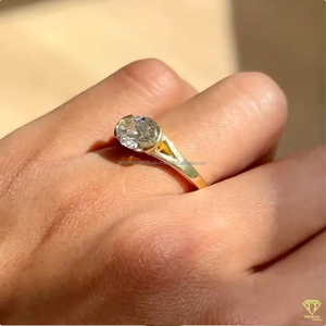 Bague de fiançailles vintage ovale en argent sterling 925 sertie de pierres cultivées en laboratoire, modèle ER0035 de Trisha Jewels, pour femme - Product Image 5