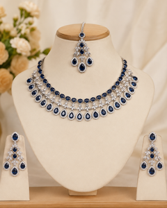 Conjunto de Collar Gargantilla de Perlas y Aleación Chapada en Oro, Pendientes y Maang Tikka, Hecho a Mano, de Alta Calidad, Regalo de Boda para Mujer - Product Image 5