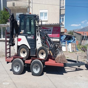 Chargeuse-pelleteuse Hydromek 62 SS, diesel, noire, sur chenilles, compacte, godet de 0,45 m³, multi-usages, faible consommation de carburant - Product Image 5