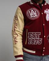 Veste de baseball rouge pour homme, style preppy, en mélange de coton, avec logo tigre brodé et écusson EST 1881.