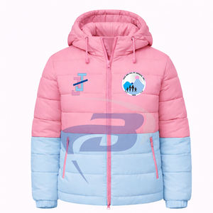 แจ็คแอนด์จิล ออฟ อเมริกา ซอร์โรริตี้ เสื้อแจ็คเก็ตพัฟเฟอร์สีชมพูมีฮู้ดสำหรับฤดูหนาว พร้อมโลโก้ด้านหน้า ดีไซน์แบบกรีกตามสั่ง - Product Image 2