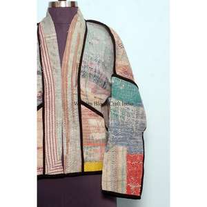 Nueva chaqueta india hecha a mano de algodón multicolor con patchwork Kantha, ecológica, estilo étnico bohemio para uso casual. - Product Image 2