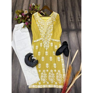 งานปักด้ายเรยอนแนวแฟชั่นพร้อมพาลาซโซสีเหลือง - Product Image 5